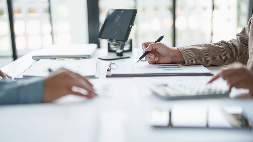 دبلوم المحاسبة والإدارة المالية (دبلوم متوسط مهني )